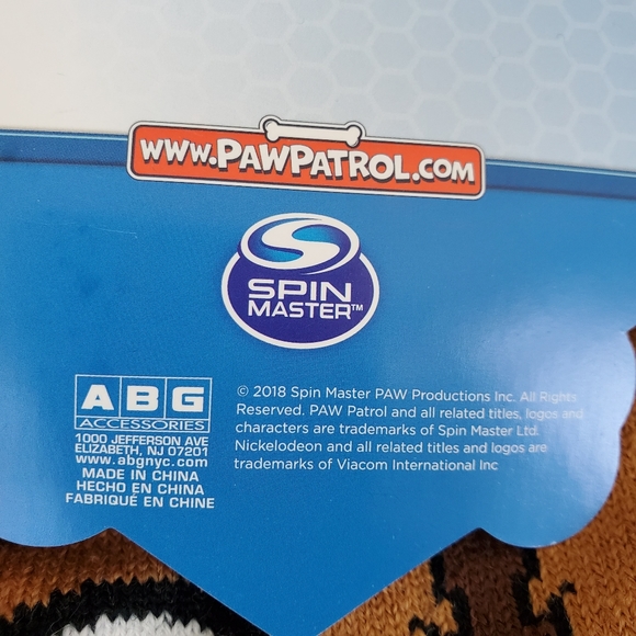 Nickelodeon PAW Patrol beanie and mittens set NWT - Picture 10 of 10
